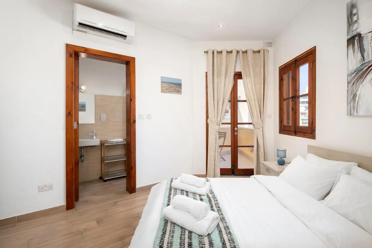 Lapsi Apartments - Traditional Maltese Style Near The Promenade Saint Julian's Malta