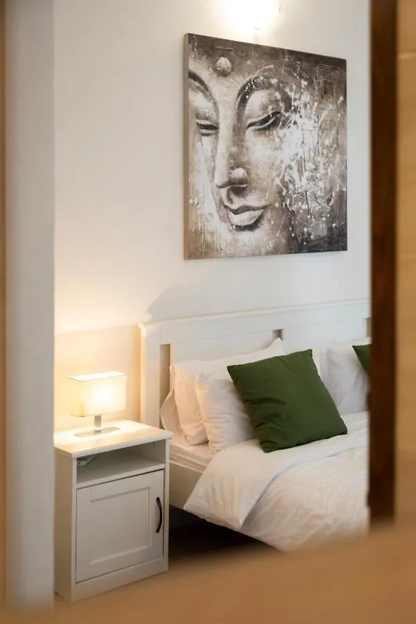 Lapsi Apartments - Traditional Maltese Style Near The Promenade Saint Julian's