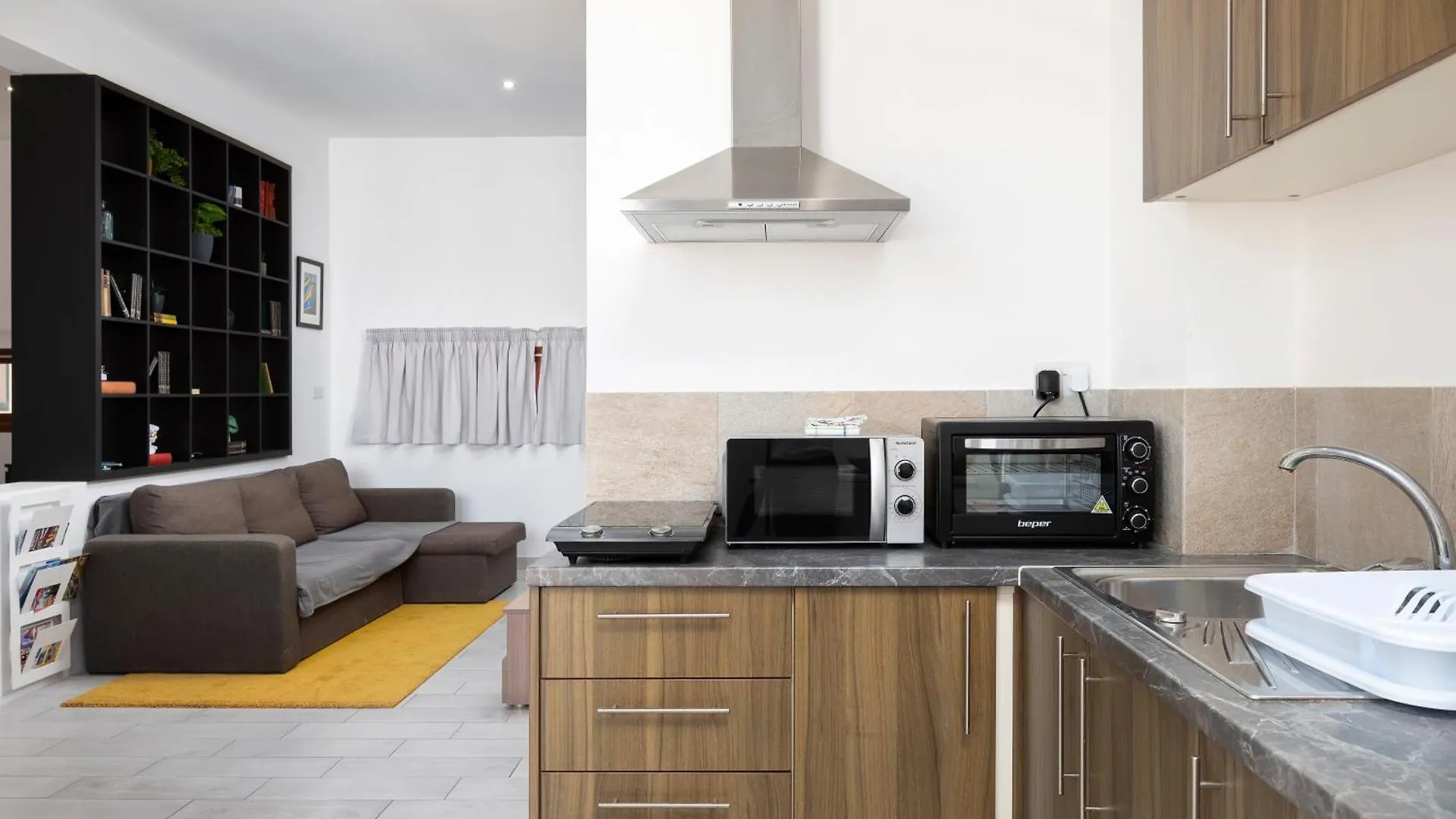 Lapsi Apartments - Traditional Maltese Style Near The Promenade Saint Julian's
