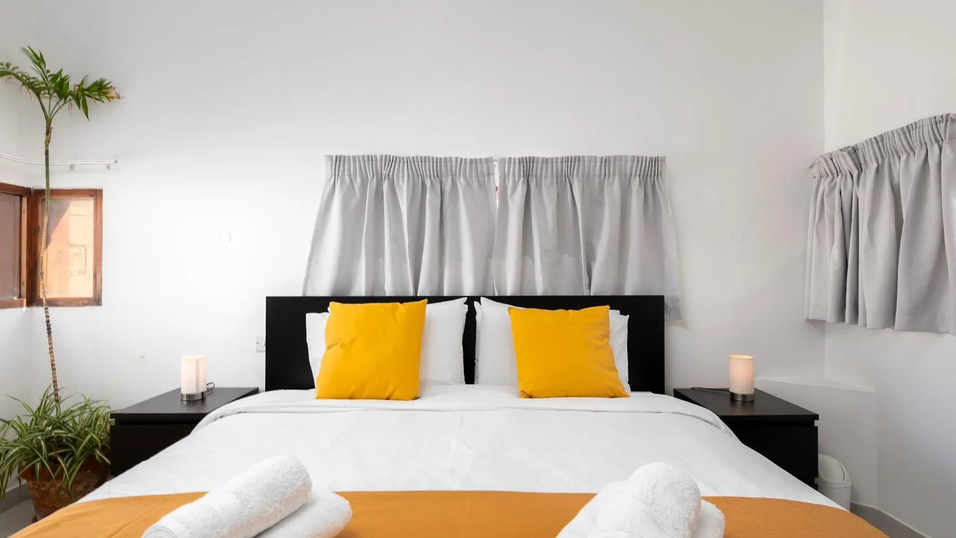 Lapsi Apartments - Traditional Maltese Style Near The Promenade Saint Julian's