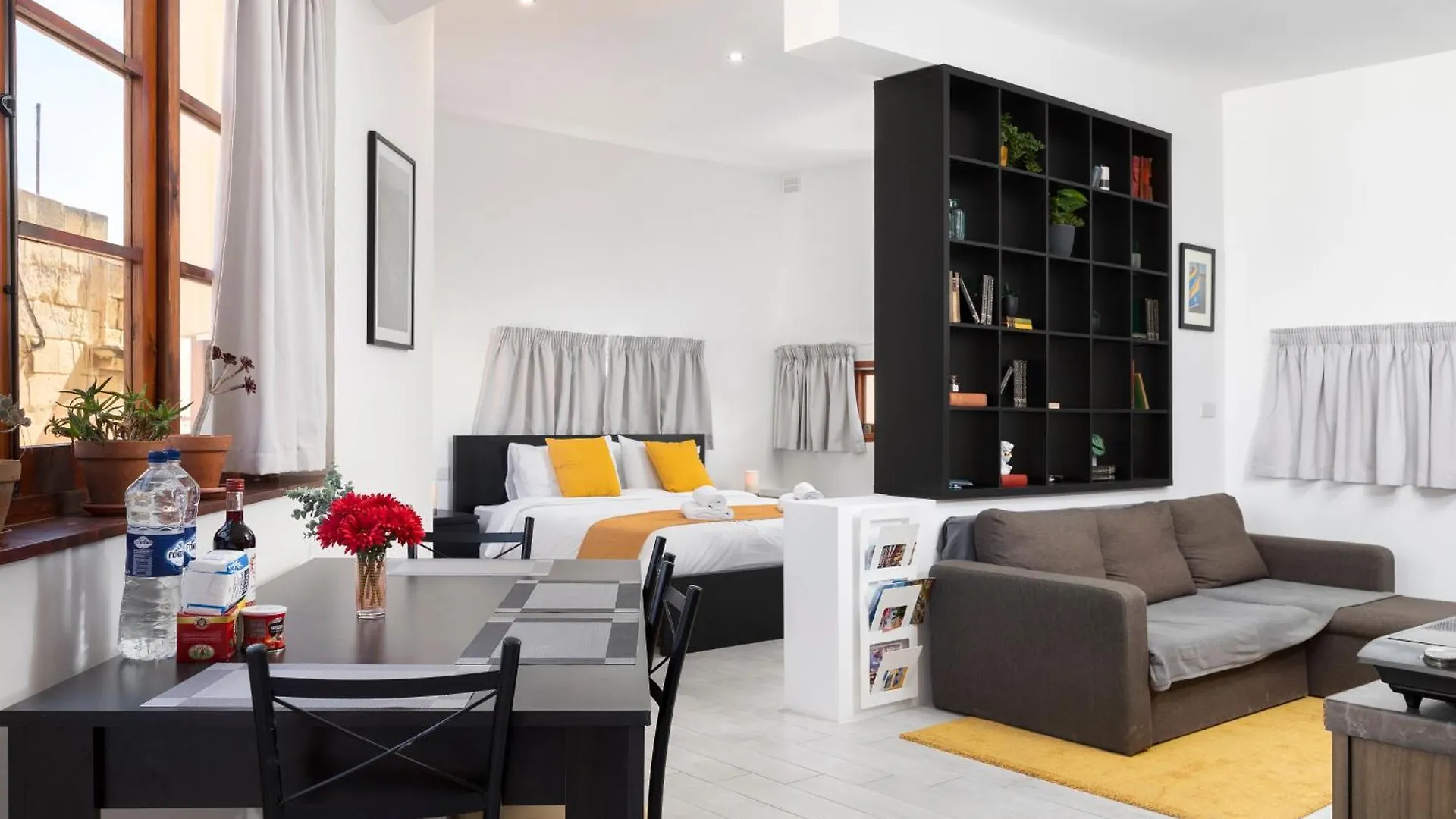 Lapsi Apartments - Traditional Maltese Style Near The Promenade Saint Julian's Malta