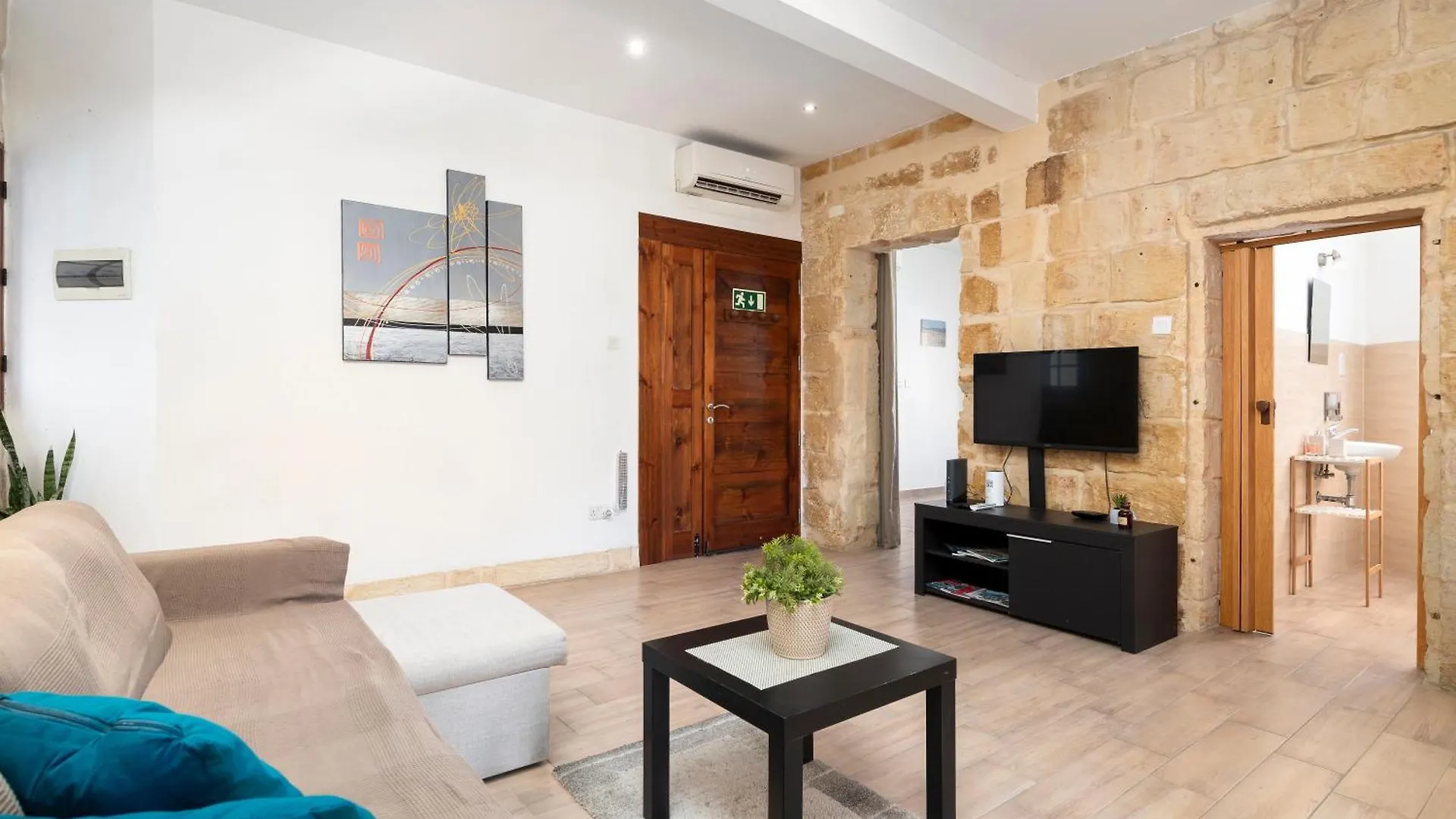 Lapsi Apartments - Traditional Maltese Style Near The Promenade Saint Julian's