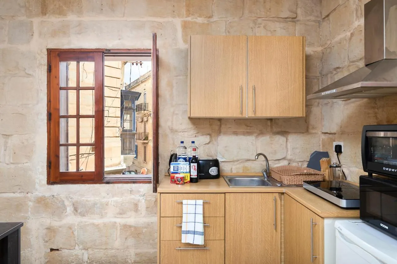 Lapsi Apartments - Traditional Maltese Style Near The Promenade San Ġiljan 0*,  Malte
